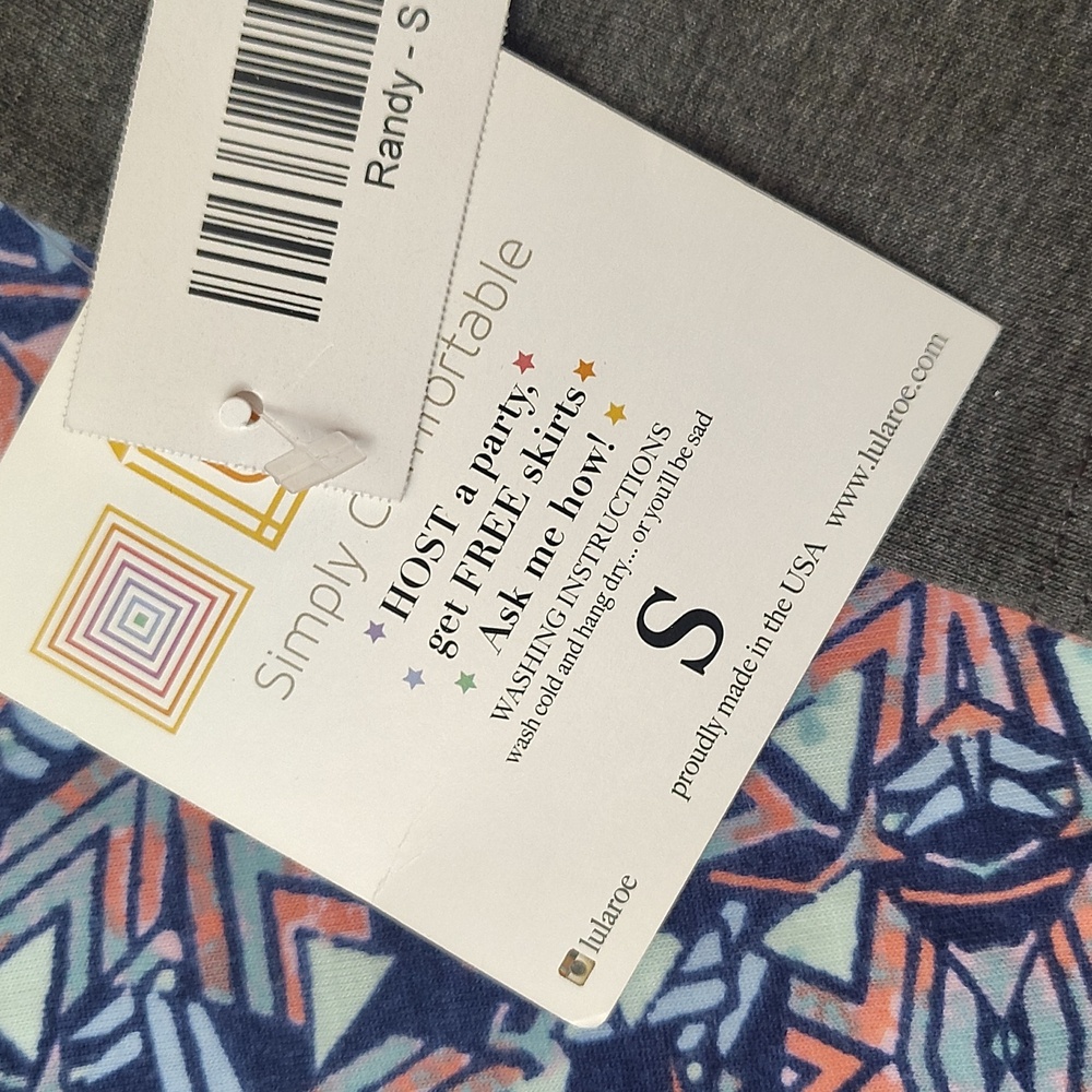 LulaRoe Randy Geometric Pattern Raglan Sleeve Top - Picture 7 of 15